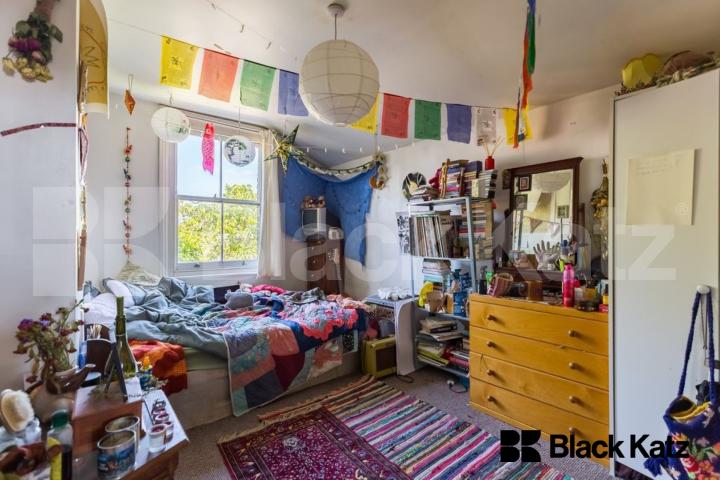 Great Terraced House in Bermondsey Lynton Road , Bermondsey